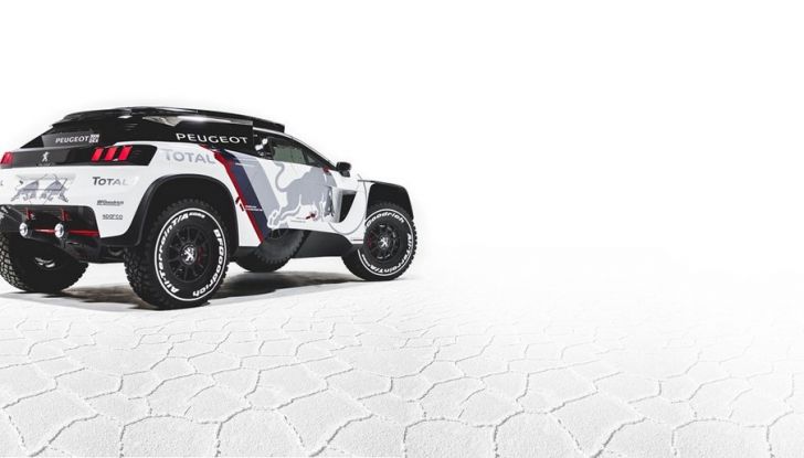Nuova Peugeot 3008 DKR pronta per la Dakar 2017 - Foto 11 di 13
