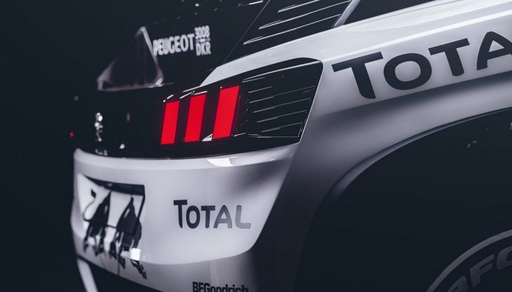 Nuova Peugeot 3008 DKR pronta per la Dakar 2017 - Foto 5 di 13