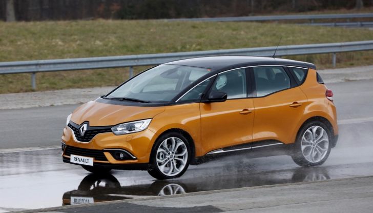 Nuova Renault Scenic, prezzi e gamma per il mercato italiano - Foto 9 di 15