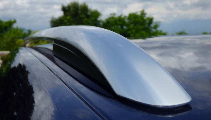 Prova su strada Volkswagen Touran 2.0 TDI 7 posti: caratteristiche, consumi e prezzi - Foto 18 di 35