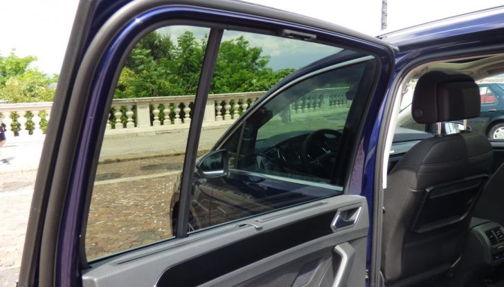 Prova su strada Volkswagen Touran 2.0 TDI 7 posti: caratteristiche, consumi e prezzi - Foto 34 di 35