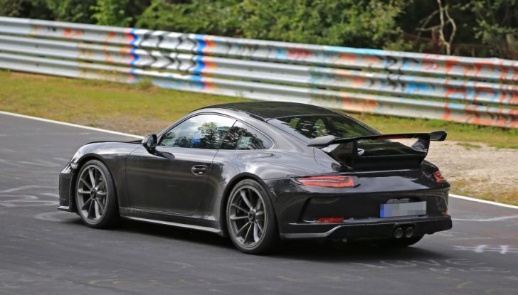 La nuova Porsche 911 GT3 Facelift 2017 fotografata al Nurburgring - Foto 6 di 7