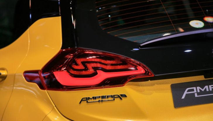 Opel Ampera-e, la monovolume elettrica debutta al salone dell’Auto di Parigi 2016 - Foto 2 di 27