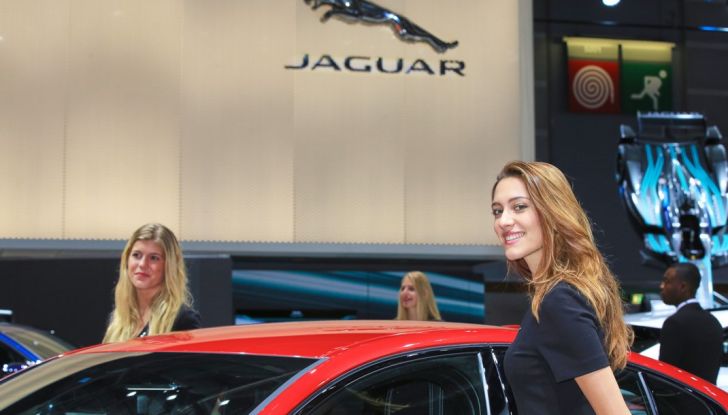 Le ragazze più belle del Salone di Parigi 2016 - Foto 8 di 36