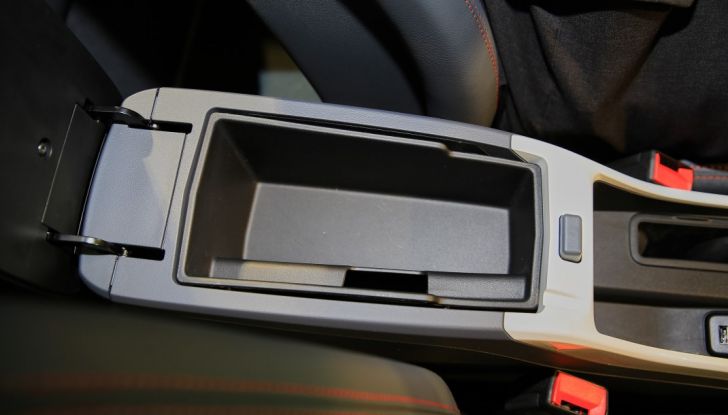 Opel Ampera-e, la monovolume elettrica debutta al salone dell’Auto di Parigi 2016 - Foto 4 di 27