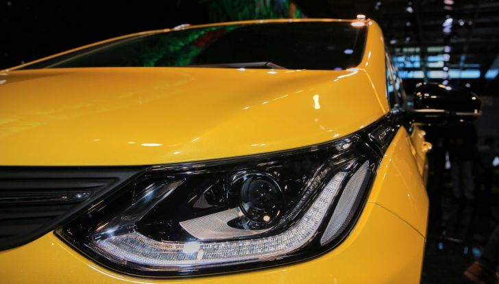 Opel Ampera-e, la monovolume elettrica debutta al salone dell’Auto di Parigi 2016 - Foto 16 di 27