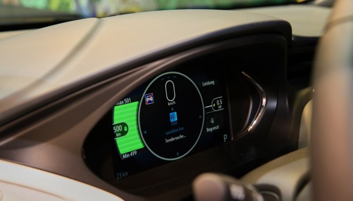 Opel Ampera-e, la monovolume elettrica debutta al salone dell’Auto di Parigi 2016 - Foto 20 di 27