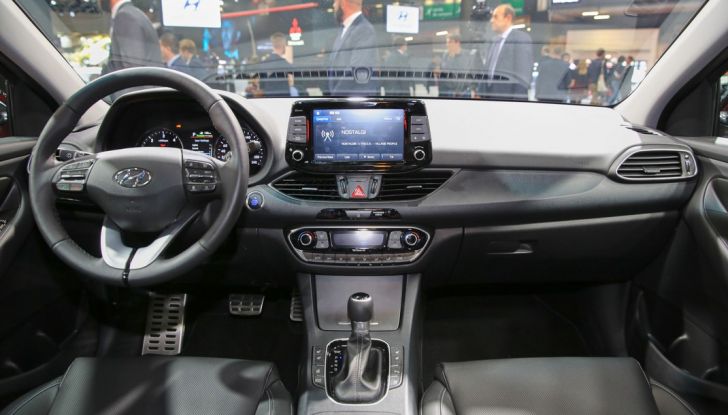 Hyundai i30, svelata ufficialmente la nuova generazione 2017 - Foto 2 di 17