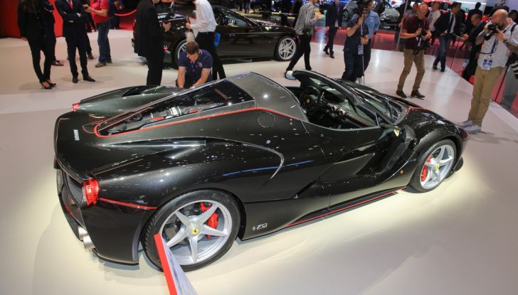 Ferrari aperta LaFerrari spider live Parigi 2016 7