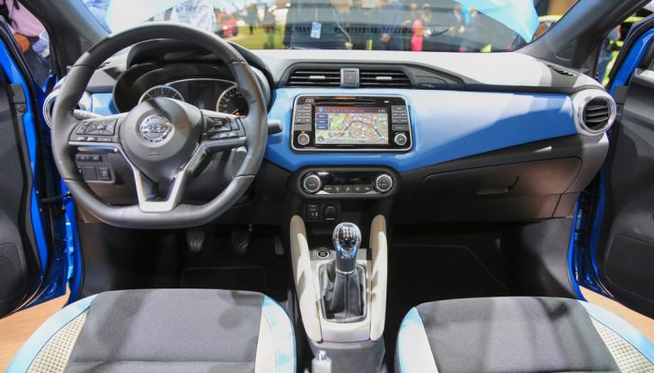 Nuova Nissan Micra 2017 svelata al Salone di Parigi 2016 - Foto 10 di 18