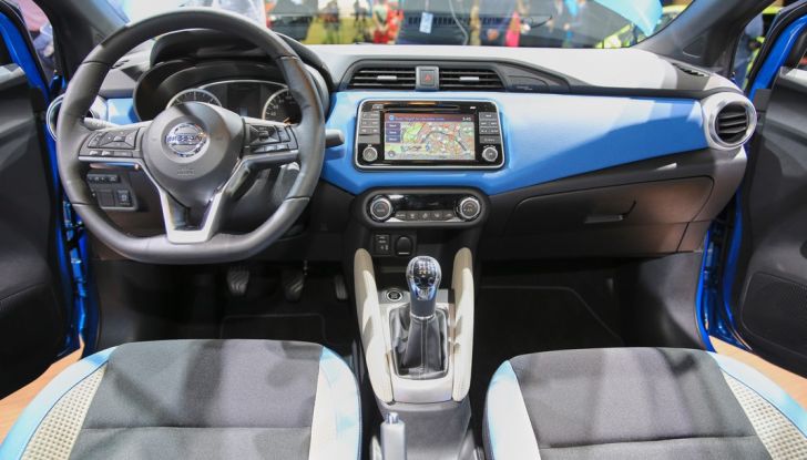 Nuova Nissan Micra 2017 svelata al Salone di Parigi 2016 - Foto 11 di 18