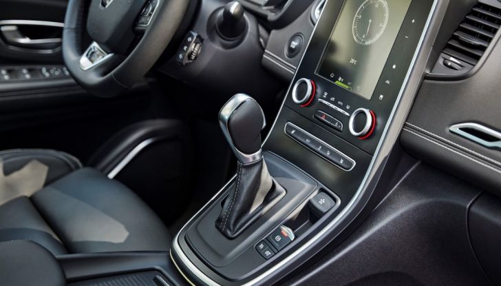 Test drive Nuova Renault Scenic 5 posti e 7 posti - Foto 32 di 35