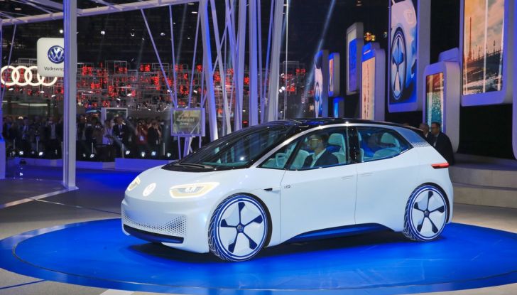 Volkswagen ID.3 2020: l’auto elettrica per tutti è Made in Germany - Foto 12 di 15