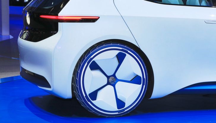 Volkswagen ID.3 2020: l’auto elettrica per tutti è Made in Germany - Foto 8 di 15