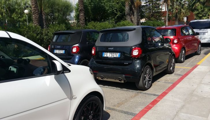 Smart Brabus ForTwo, ForFour e Cabrio: prova su strada, motorizzazioni e prezzi - Foto 11 di 22
