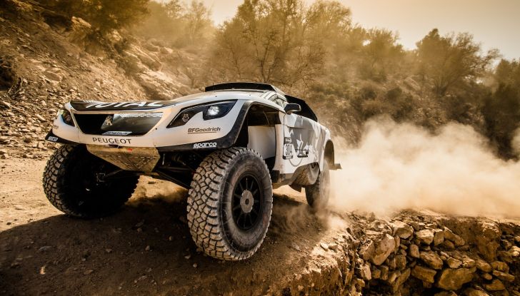 Rally Marocco, Peugeot 3008 DKR performante al debutto - Foto 1 di 5