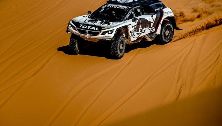 3008 DKR, la tappa più lunga e estenuante - Foto 1 di 5