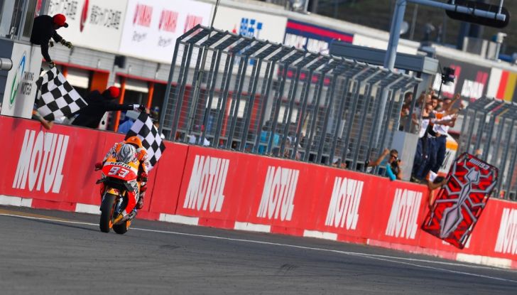 Risultati MotoGP 2016, Phillip Island: pole a Marquez, Rossi partirà dalla quinta fila - Foto 3 di 14