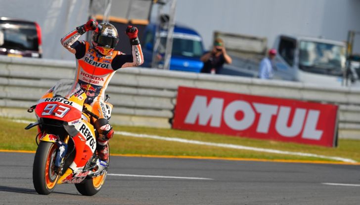 Risultati MotoGP 2016, Phillip Island: pole a Marquez, Rossi partirà dalla quinta fila - Foto 2 di 14