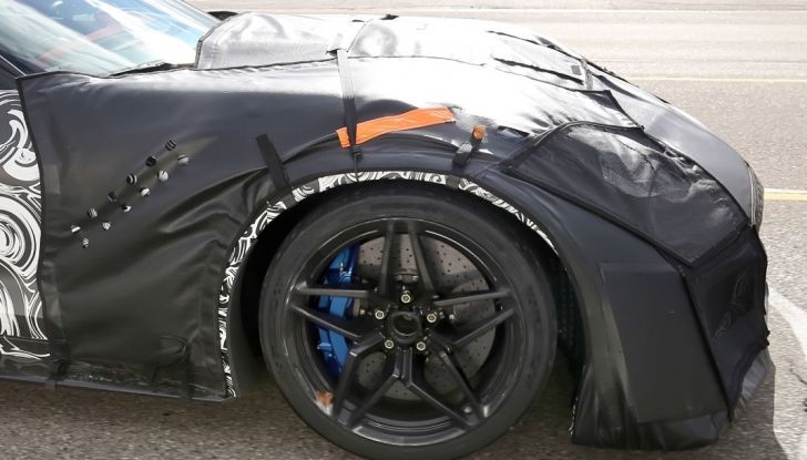 Nuova Chevrolet Corvette C7 ZR1, le prime foto spia - Foto 31 di 35