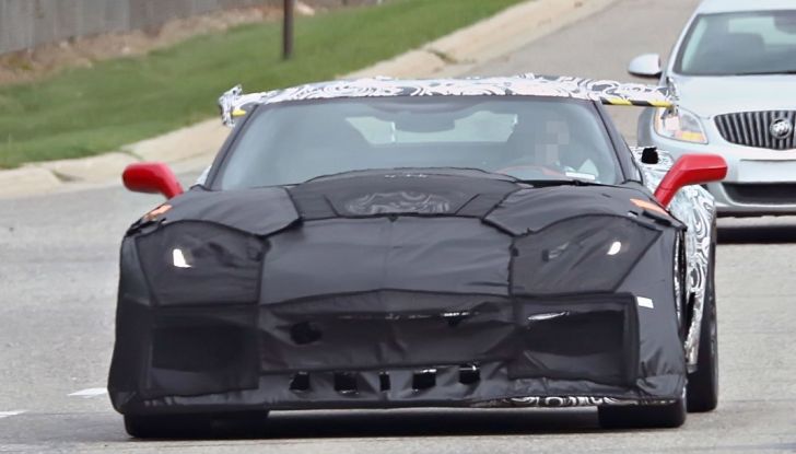 Nuova Chevrolet Corvette C7 ZR1, le prime foto spia - Foto 23 di 35