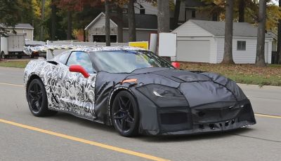 Nuova Chevrolet Corvette C7 ZR1, le prime foto spia