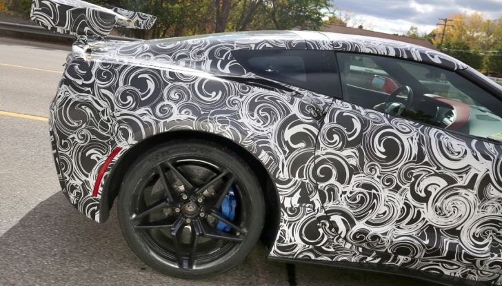 Nuova Chevrolet Corvette C7 ZR1, le prime foto spia - Foto 16 di 35