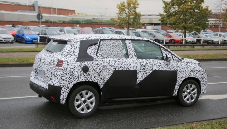 citroen c3 picasso nuove foto spia dei test dinamici 13