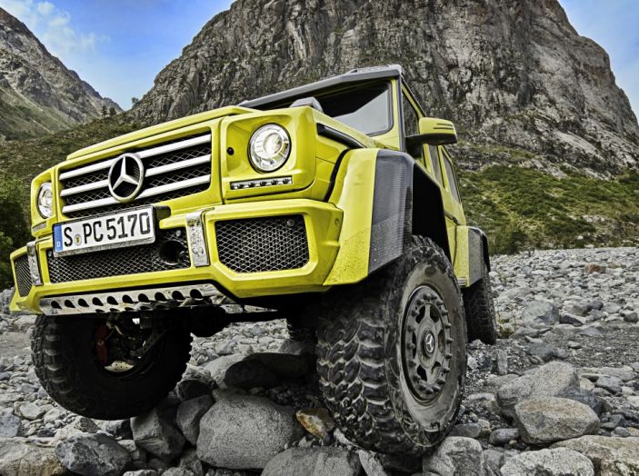 Mercedes Classe G 500 al 4×4 Fest di Carrara: il lusso del fango
