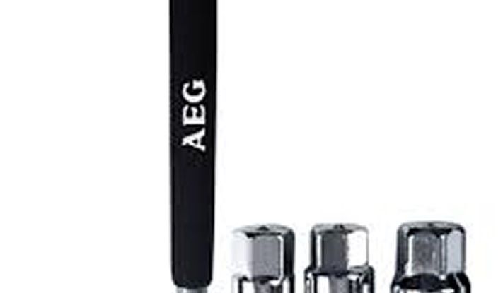 Come cambiare le candele auto: trucchi e consigli di manutenzione - Foto 3 di 6