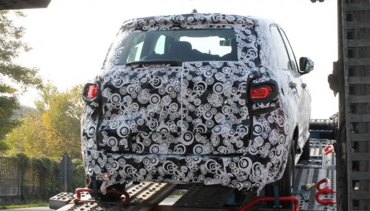 fiat 500l le prime foto spia della nuova generazione 4