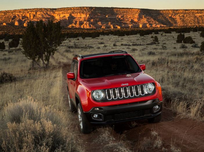 Jeep Renegade con nuovo cambio doppia frizione DDCT abbinato al MultiJet