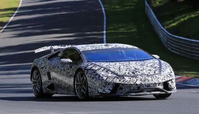 Lamborghini Huracan Superleggera, foto spia delle modifiche del frontale