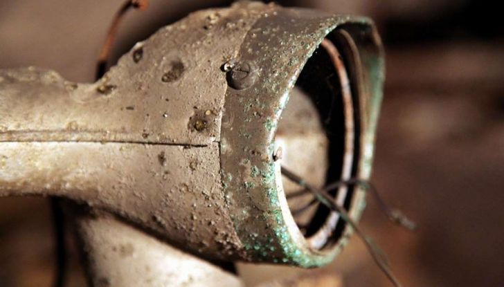 Le auto dimenticate nei sotterranei di Napoli: tutte le foto più belle - Foto 9 di 12