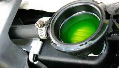 Liquido antigelo: come controllarlo, quando cambiarlo