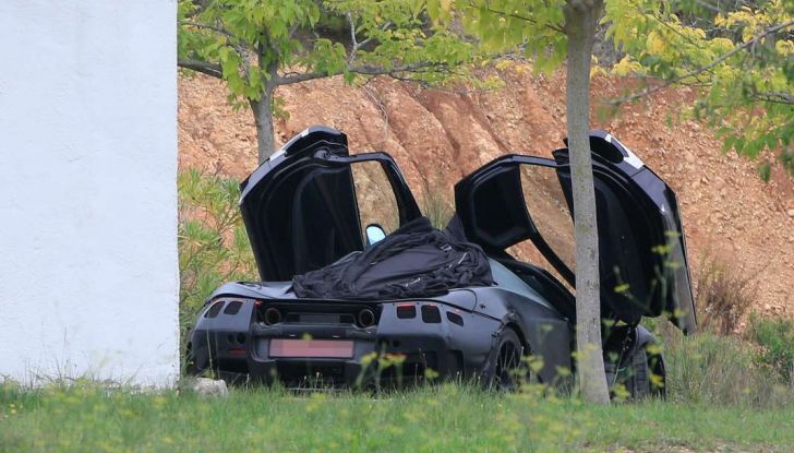 McLaren P14, prime foto dei test dell’erede della 650S - Foto 11 di 11