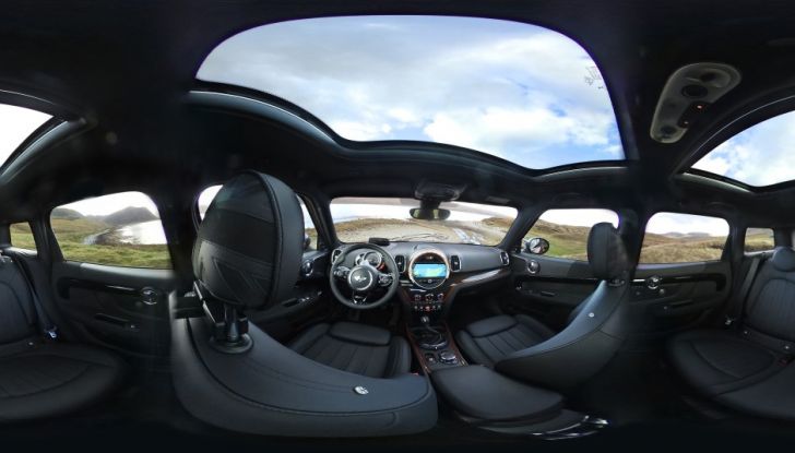 Nuova Mini Countryman 2017: più spazio, nuovi motori e un’ibrida plug-in - Foto 2 di 33