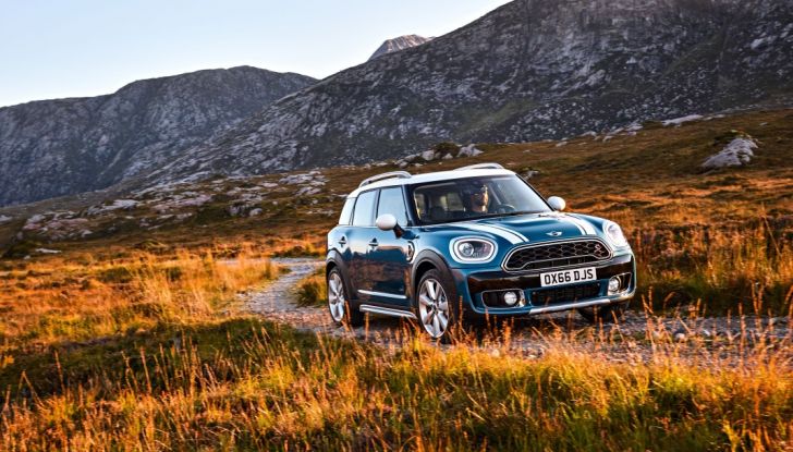 Nuova Mini Countryman 2017: più spazio, nuovi motori e un’ibrida plug-in - Foto 20 di 33
