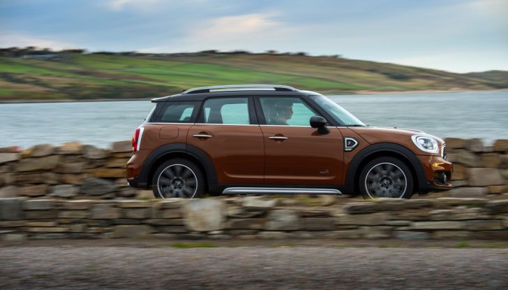 Nuova Mini Countryman 2017: più spazio, nuovi motori e un’ibrida plug-in - Foto 3 di 33