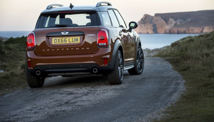 Nuova Mini Countryman 2017: più spazio, nuovi motori e un’ibrida plug-in - Foto 6 di 33