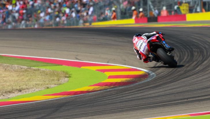 Orari MotoGP 2017, diretta su TV8 e Sky del GP di Motegi, Giappone - Foto 25 di 31