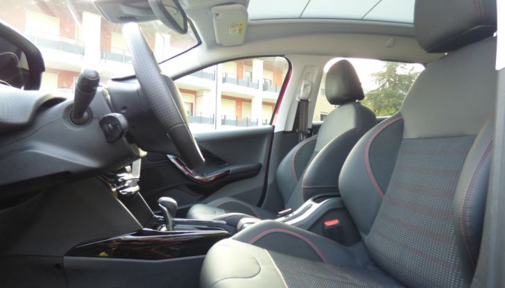 Nuova Kia Optima Plug-in Hybrid prova su strada, dotazioni e caratteristiche tecniche - Foto 10 di 51