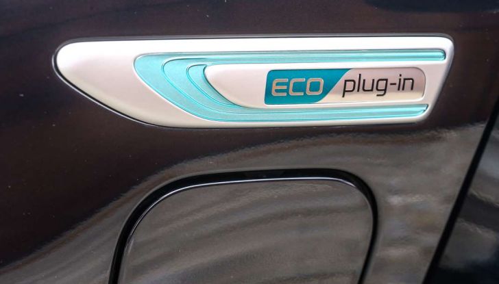 Nuova Kia Optima Plug-in Hybrid prova su strada, dotazioni e caratteristiche tecniche - Foto 22 di 51