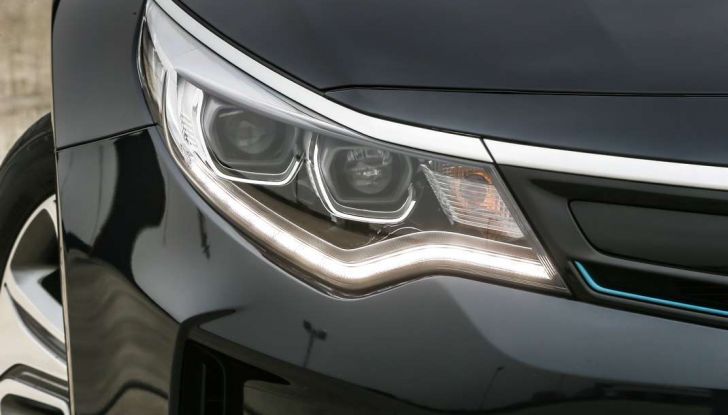 Nuova Kia Optima Plug-in Hybrid prova su strada, dotazioni e caratteristiche tecniche - Foto 36 di 51