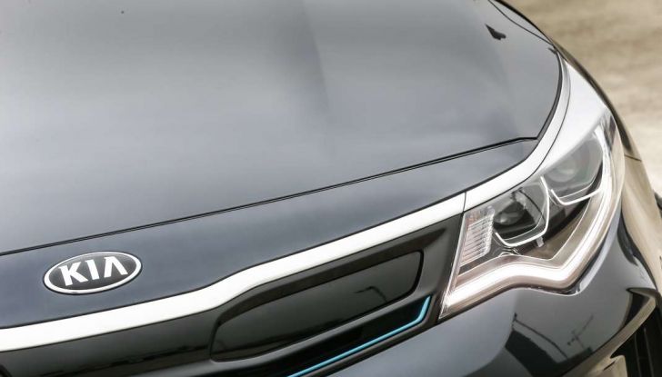 Nuova Kia Optima Plug-in Hybrid prova su strada, dotazioni e caratteristiche tecniche - Foto 37 di 51