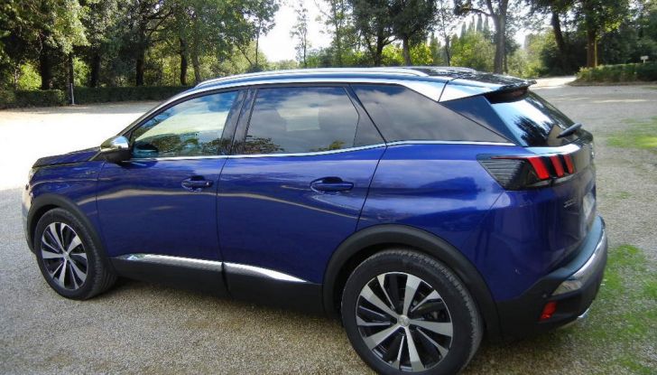 Nuova Peugeot 3008 prova su strada, prezzi e allestimenti - Foto 15 di 38