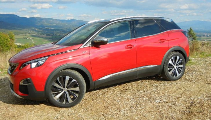 Nuova Peugeot 3008 prova su strada, prezzi e allestimenti - Foto 19 di 38