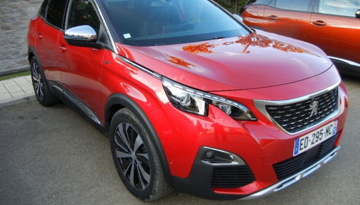 Nuova Peugeot 3008 prova su strada, prezzi e allestimenti - Foto 24 di 38