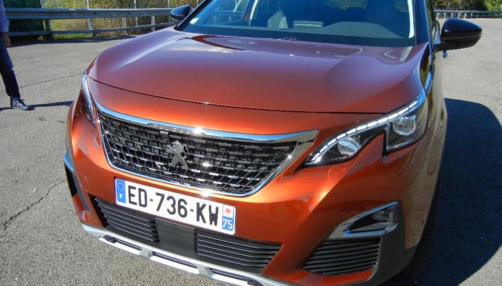 Nuova Peugeot 3008 prova su strada, prezzi e allestimenti - Foto 7 di 38