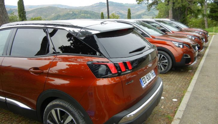 Nuova Peugeot 3008 prova su strada, prezzi e allestimenti - Foto 30 di 38